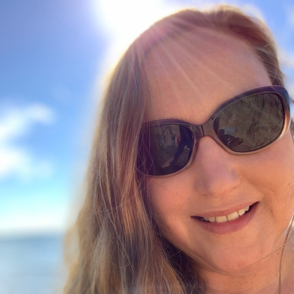 Meet your Posher, April